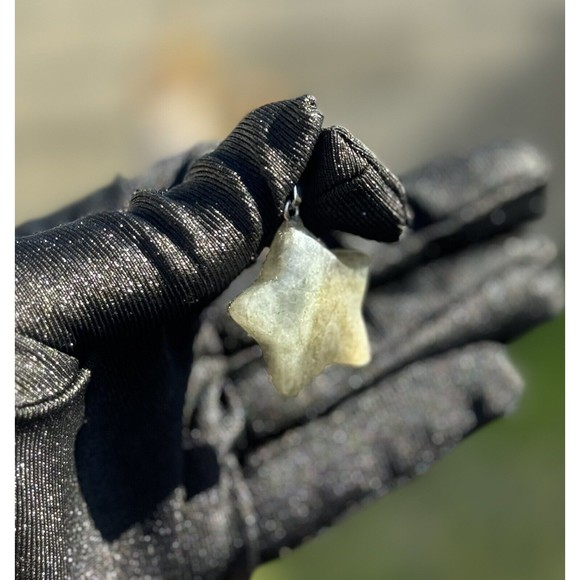 Labradorite Star Shaped Pendent Green Reiki Healing - Picture 11 of 12